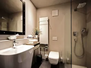 alexxanders Hotel & Boardinghouse, Restaurant - Salle de bain