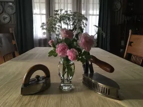 Old Iron Inn Bed and Breakfast - Restaurant