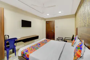 FabHotel Srujana Stay Inn - Nampally Railway Station, Nampally - Værelse