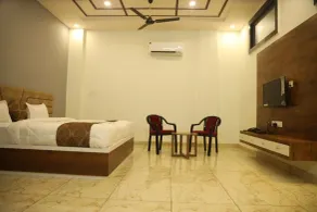 Hotel Crown Royal - Room