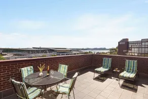 DoubleTree by Hilton New York LaGuardia Airport - Vue de la chambre