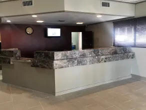 Red Roof Inn & Suites San Angelo - Lobby-lounge