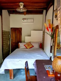 Highway 20 Homestay - Room