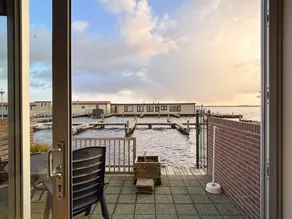 VISSERSLUST Rooms, Apartments and Houseboats - Vista do quarto