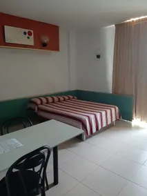 Apartments Lloret Sun - Chambre