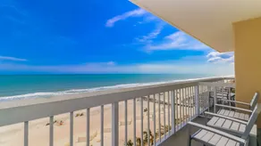 Holiday Inn Resort Oceanfront at Surfside Beach by IHG - Vue de la chambre