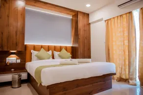 Hotel Heraa International - Room