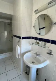 The Pegwell Bay Hotel - Bathroom