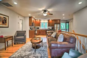 3 Mi to Beaches: Tranquil Cape Cod Escape w/ Deck - Innenbereich
