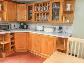 Dale View - Interior