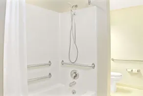 Microtel Inn by Wyndham Raleigh-Durham Airport - Salle de bain