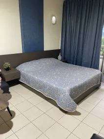 Loft in Siwar-Zouk- 2 minutes from hotel Le Royal-Dbayeh- by car - Værelse