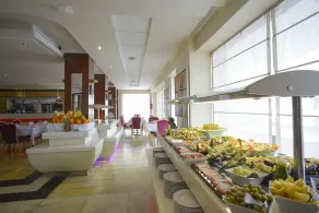 The Penthouse Suites Hotel - Restaurant