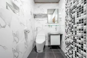 Sun Moon Lake I Love You - Bathroom