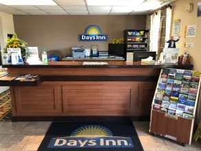 Days Inn by Wyndham Tappahannock - Receção