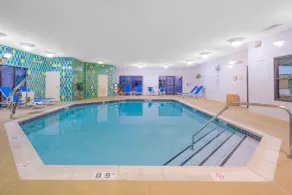 Holiday Inn Express Hotel & Suites Easton by IHG - Piscina