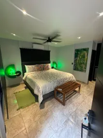 Parti Gras Hotel & Villas en Playa Potrero - Chambre