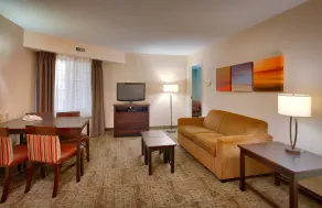 Staybridge Suites Peoria Downtown by IHG - Chambre