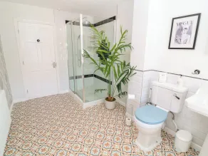 The Granary - Bathroom