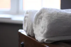 The Knife & Cleaver - Bathroom
