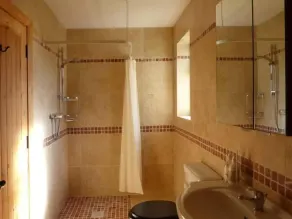 The Well House - Bathroom
