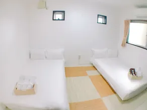 Osaka Sinsei Guest House - Quarto