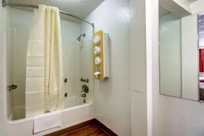 Motel 6-Union City, GA - Atlanta Airport - Salle de bain