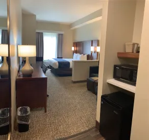 Comfort Suites Daytona Beach-Speedway - Chambre