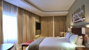 Holiday Inn Johannesburg-Rosebank by IHG - Room