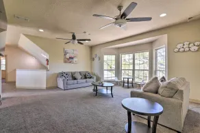 Waterfront Family Home w/ Patio in Hitchcock - Innvendig