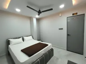 Hotel Rudra - Zimmer
