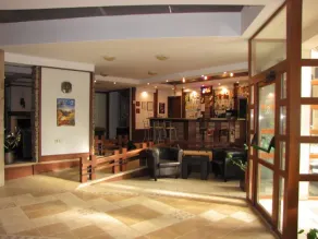 Apartment in Edelweiss Inn - Interior entrance