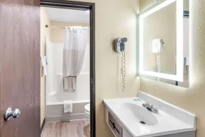 Americas Best Value Inn Decatur - Salle de bain