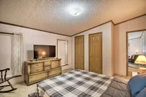 Quaint Pequot Home < 1 Mi From Lake Access! - Rom