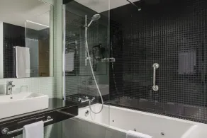 Dorma Plaza Catalunya - Badrum