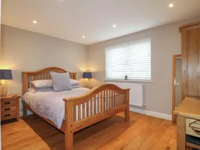 Farm View House - Camera
