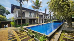 Summer Hills Hotel & Villas Bandung - Piscine