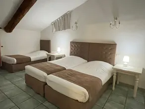 Logis Hôtel La Bastide des Monges - Room