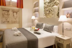 Palace Gracia Nextdoor - Chambre