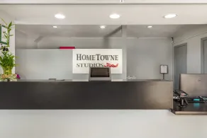 HomeTowne Studios & Suites by Red Roof Greensboro - Reception