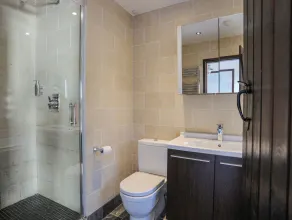 Tai Ffolt - Baño