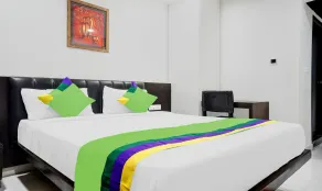 Treebo Madhuvan Grand - Room