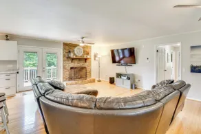 West Union Home w/ Saltwater Pool on 2 Acres! - Interiør