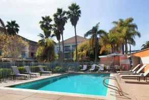 Courtyard by Marriott Oakland Airport - Piscine