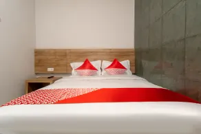 Hotel O Festive Inn - Room
