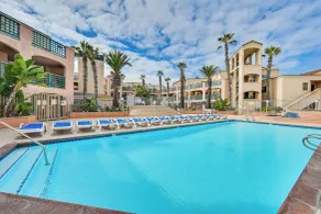 Ocean-view Imperial Beach Condo w/ Community Perks - Intérieur
