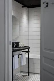 Boutique Hotel Danmark - Bathroom