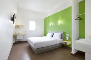 Amaris Hotel Bandara Soekarno Hatta - Room