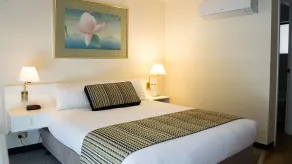 The Palms Dubbo - Room