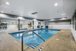 Country Inn & Suites by Radisson, Chicago O'Hare South, IL - Pool